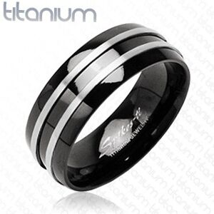 Čierny prsteň z titánu - dva  tenké pásy striebornej farby - Veľkosť: 65 mm