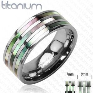 Titánový prsteň s troma perleťovými pruhmi v dúhových odtieňoch - Veľkosť: 69 mm